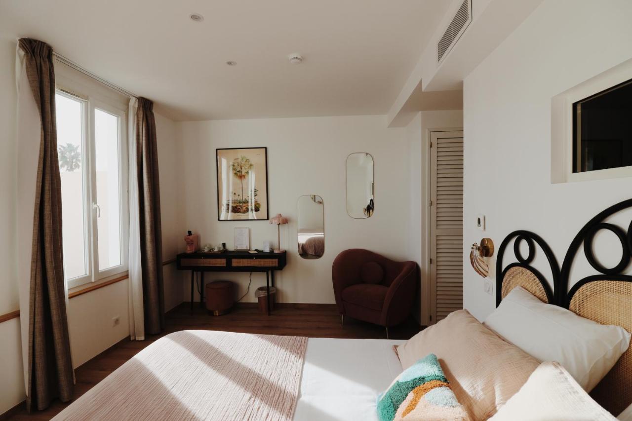 Le Rose The Hotel ลาซิโอตาต์ ภายนอก รูปภาพ